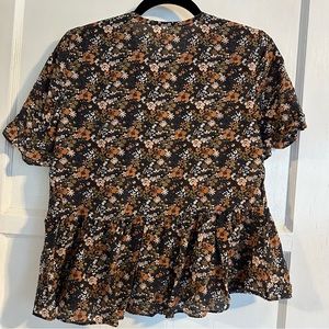 Silk Studio Ruffle-Hem Top in Prairie Blossoms